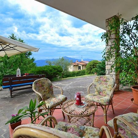 Bed And Breakfast Due Leoni Torri Del Benaco Exteriör bild