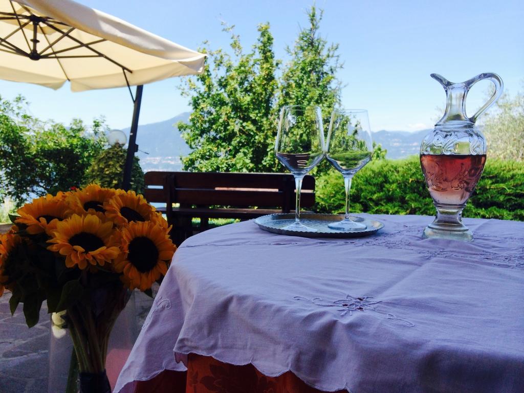 Bed And Breakfast Due Leoni Torri Del Benaco Rum bild