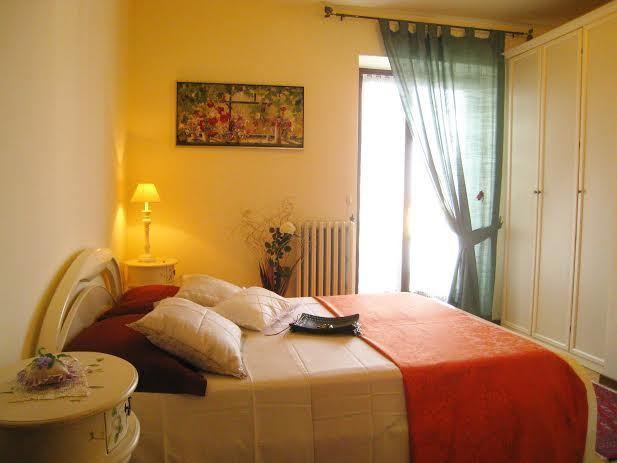 Bed And Breakfast Due Leoni Torri Del Benaco Rum bild