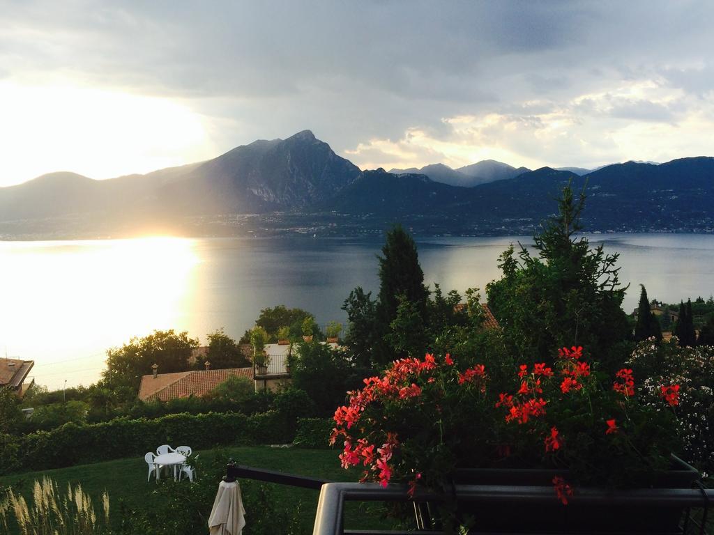 Bed And Breakfast Due Leoni Torri Del Benaco Rum bild