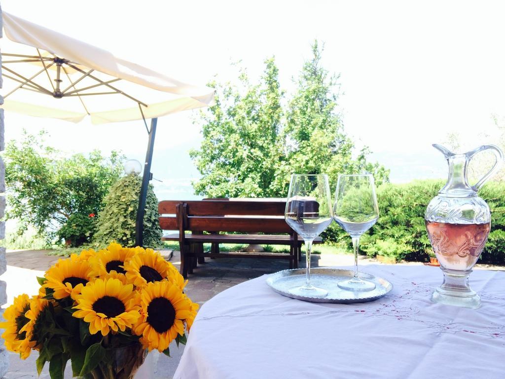 Bed And Breakfast Due Leoni Torri Del Benaco Rum bild