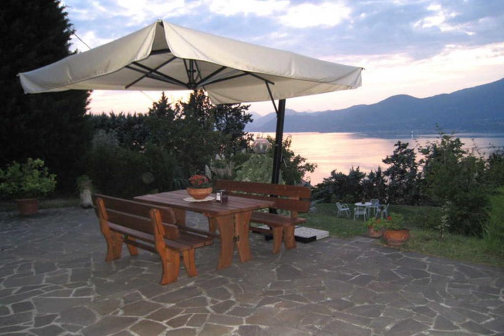 Bed And Breakfast Due Leoni Torri Del Benaco Exteriör bild